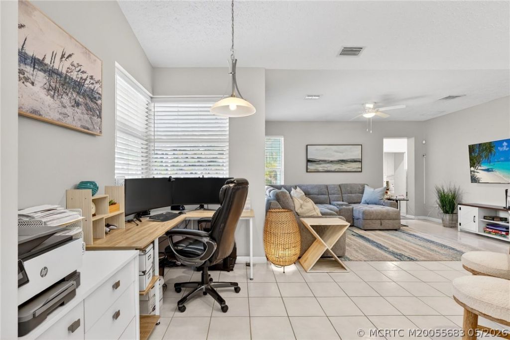 671 SE Pin Oak Terrace, Stuart, FL 34997 Photo