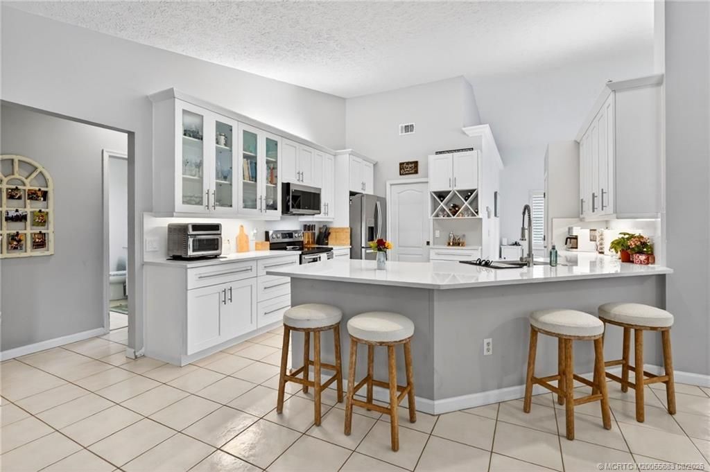 671 SE Pin Oak Terrace, Stuart, FL 34997 Photo
