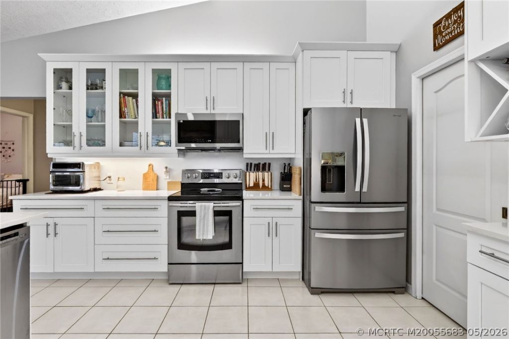 671 SE Pin Oak Terrace, Stuart, FL 34997 Photo
