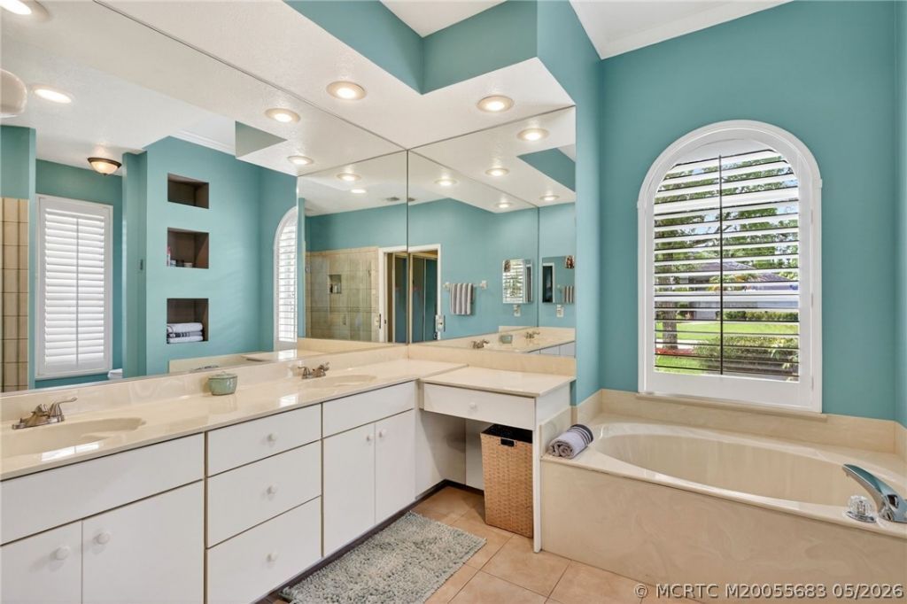 671 SE Pin Oak Terrace, Stuart, FL 34997 Photo