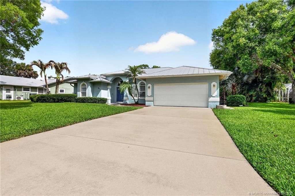 671 SE Pin Oak Terrace, Stuart, FL 34997 Photo