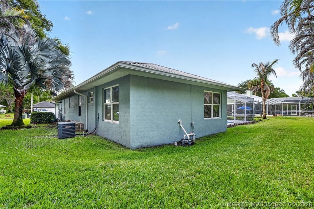 671 SE Pin Oak Terrace, Stuart, FL 34997 Photo