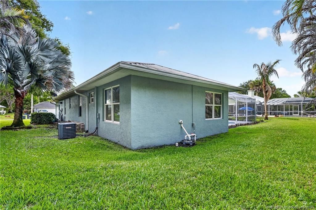 671 SE Pin Oak Terrace, Stuart, FL 34997 Photo