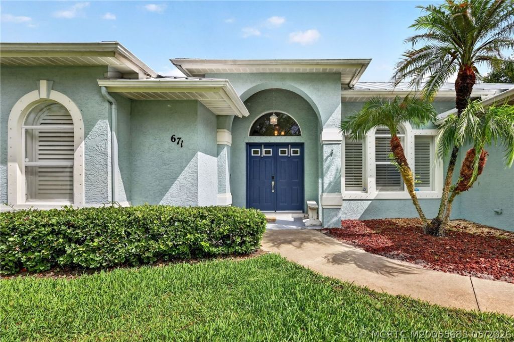 671 SE Pin Oak Terrace, Stuart, FL 34997 Photo