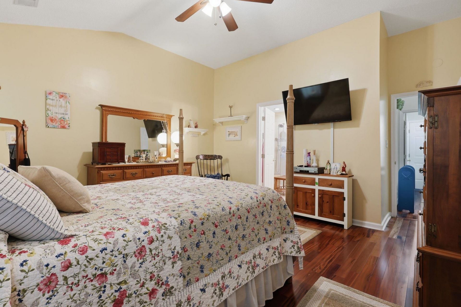 1654 Sedgefield Dr. Photo 24