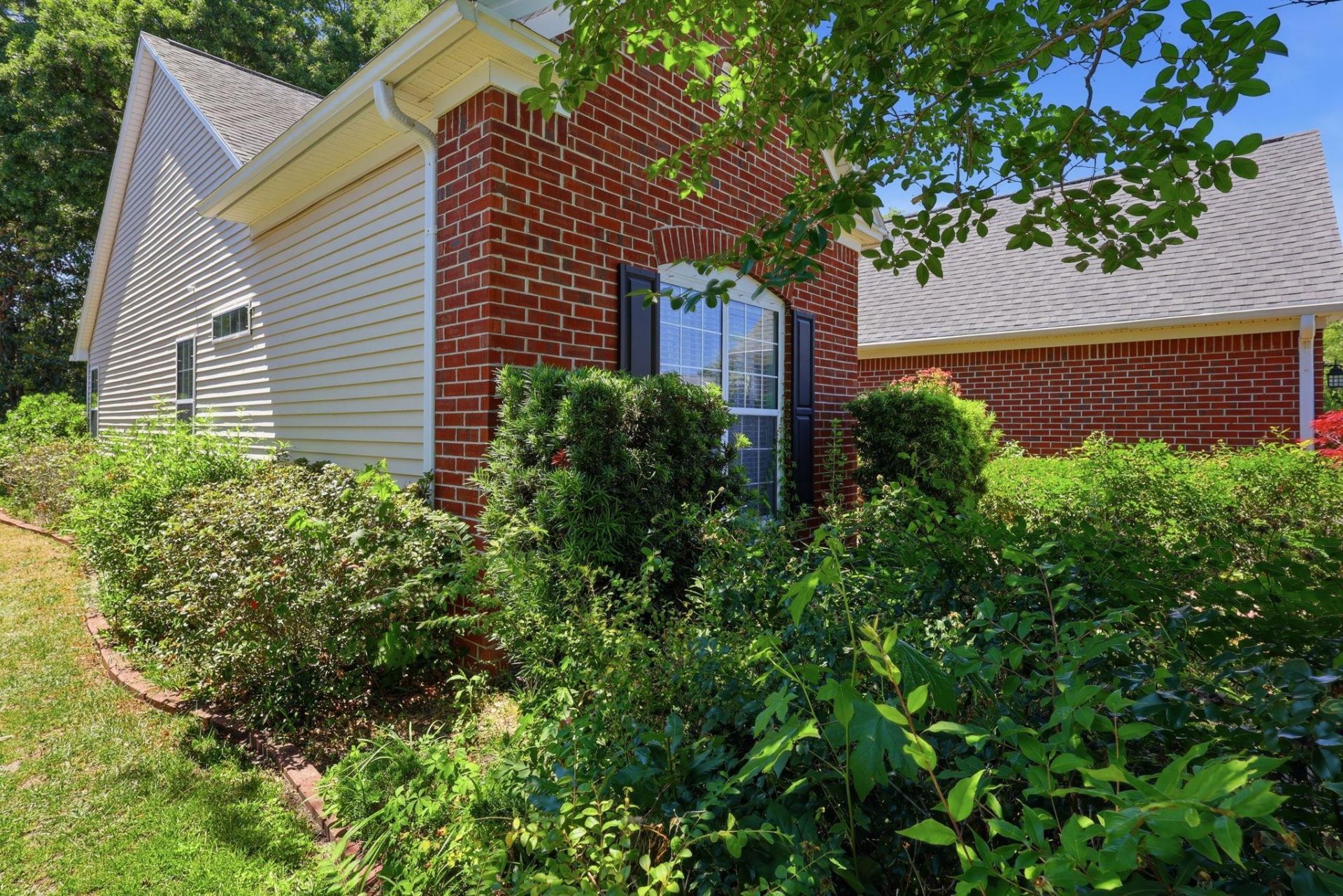1654 Sedgefield Dr. Photo 50