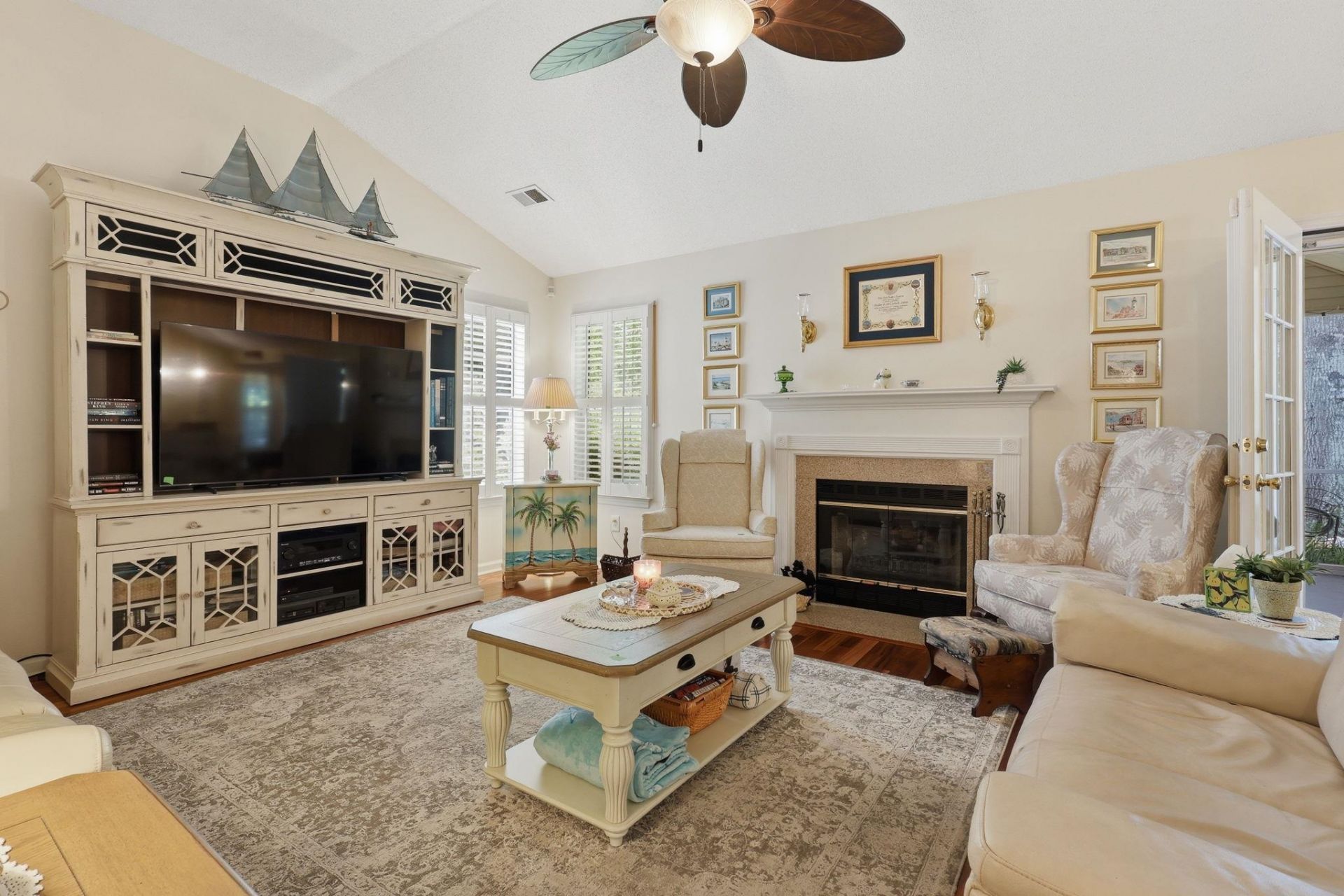 1654 Sedgefield Dr. Photo 9