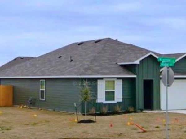 320 Wirecrested DR , Lockhart, TX 78644