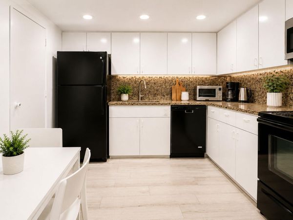 401 Golden Isles Drive, Unit 402, Hallandale Beach, FL 33009