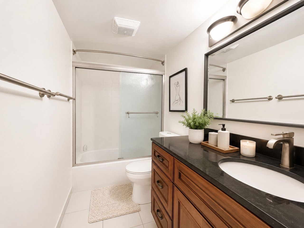 401 Golden Isles Drive, Unit 402, Hallandale Beach, FL 33009 Photo