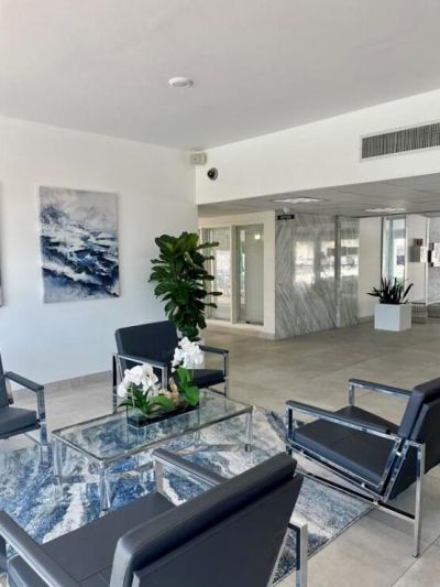 401 Golden Isles Drive, Unit 402, Hallandale Beach, FL 33009 Photo