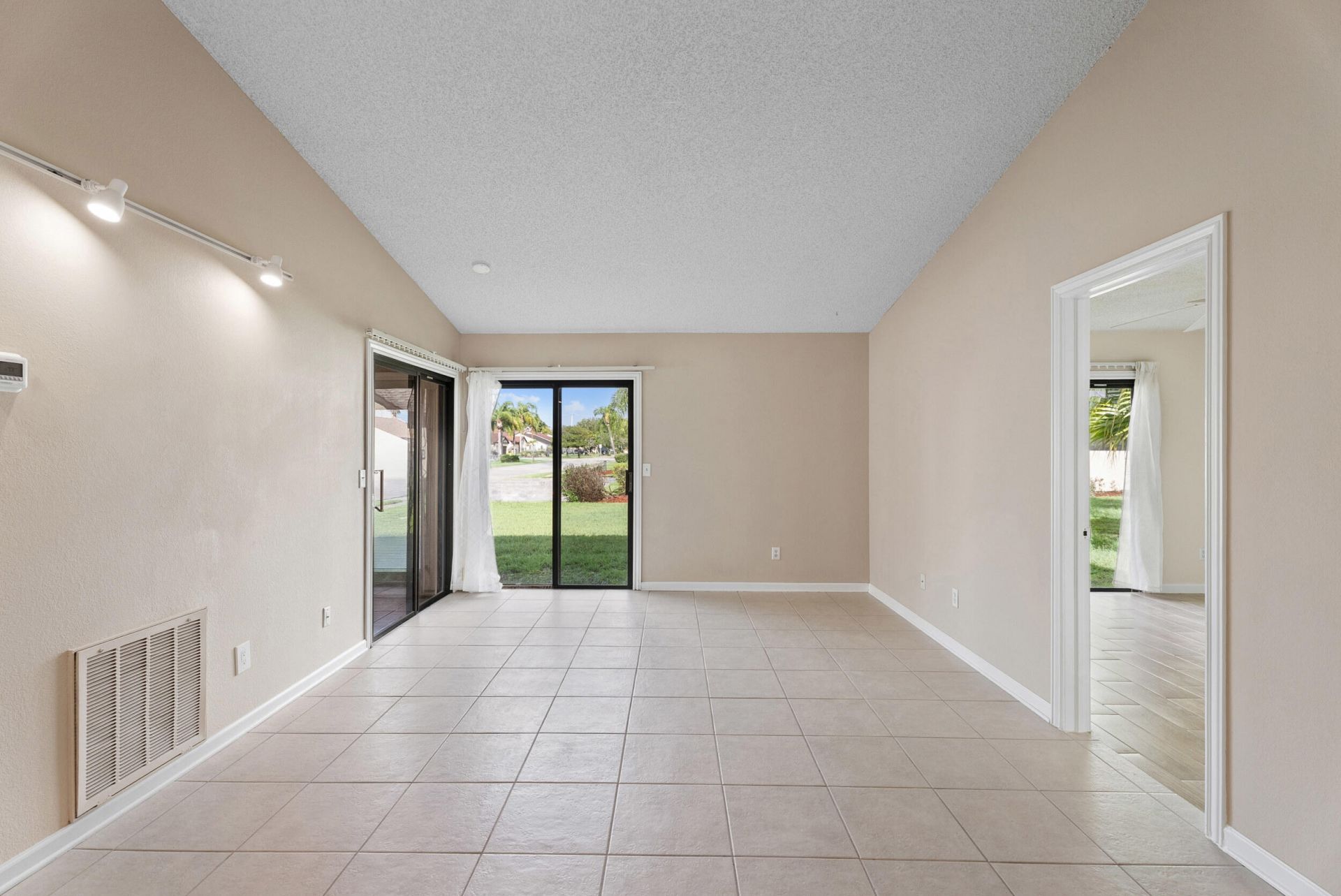 2242 SE Breckenridge Circle, Port Saint Lucie, FL 34952 Photo
