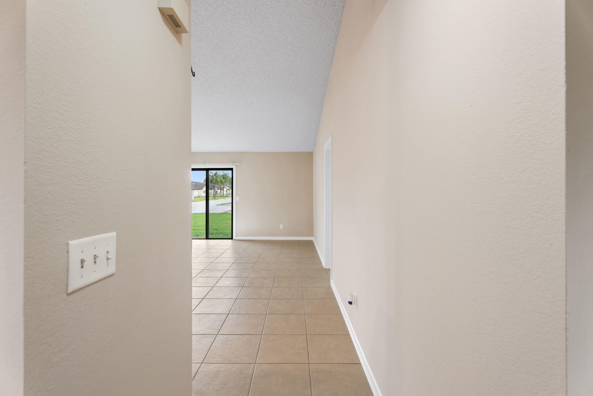 2242 SE Breckenridge Circle, Port Saint Lucie, FL 34952 Photo
