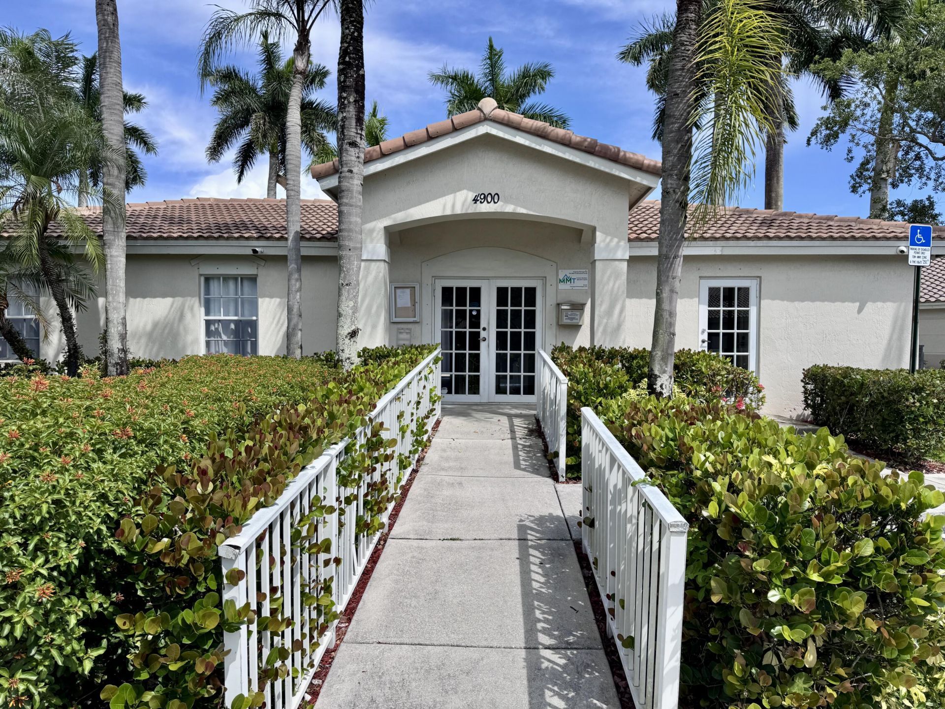 4989 SW 32nd Terrace, Dania Beach, FL 33312 Photo