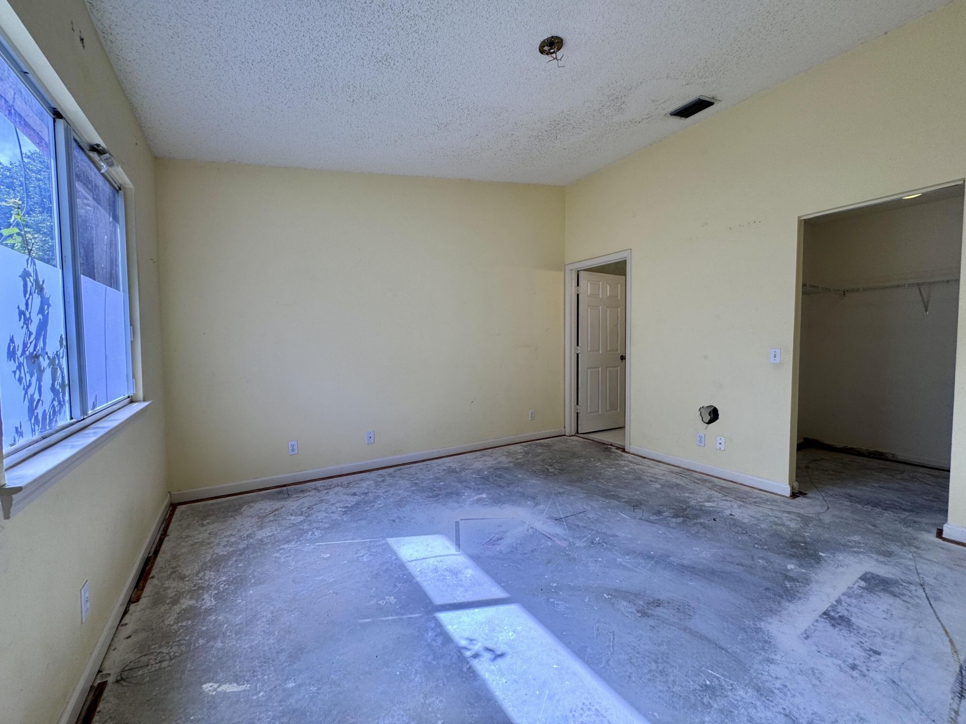 4989 SW 32nd Terrace, Dania Beach, FL 33312 Photo