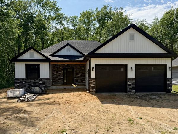1247 S Roosevelt Road , Knox, IN 46534