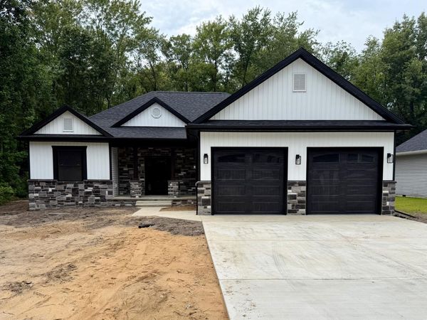1247 S Roosevelt Road, Knox, IN 46534