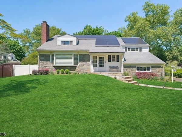 215 Exeter Way, Hillside, NJ 07205