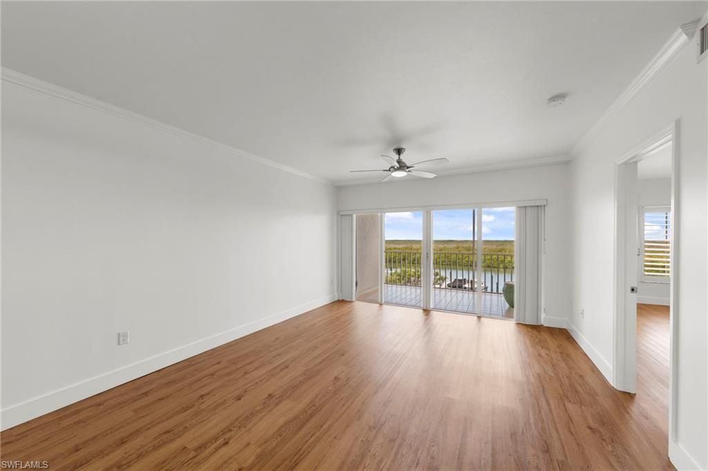 13105 Vanderbilt Dr, Unit 502, Naples, FL 34110 Photo