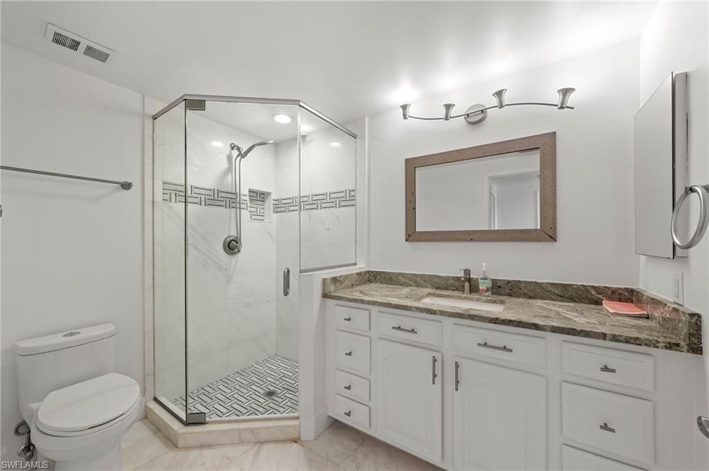 13105 Vanderbilt Dr, Unit 502, Naples, FL 34110 Photo