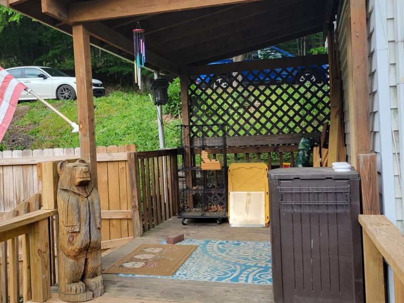 685 N Walnut Street , Logan, OH 43138 Photo 8