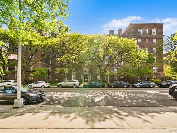 68-10 108th Street , Unit 1D, Forest Hills, NY 11375