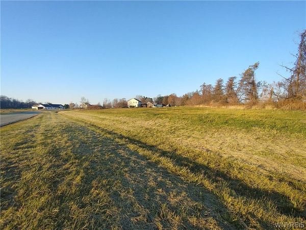 1269 Lake Pointe Drive , Appleton, NY 14008
