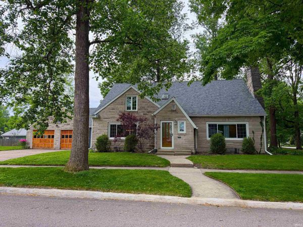 702 Crockett Street, Covington, IN 47932