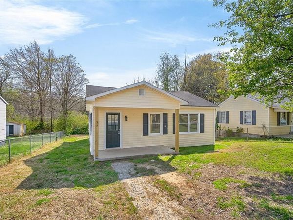3 Circle Drive , Reidsville, NC 27320
