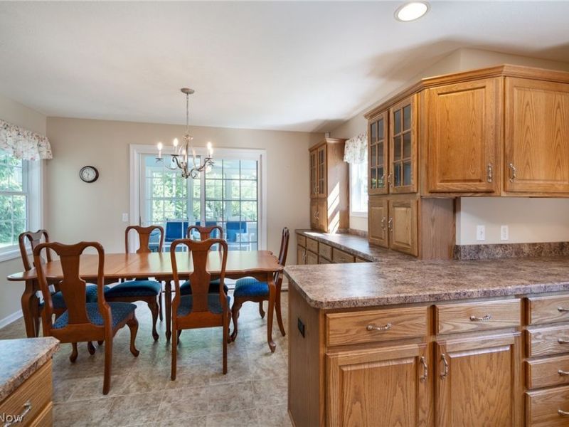 987 W Martin Avenue, Amherst, OH 44001 Photo 29