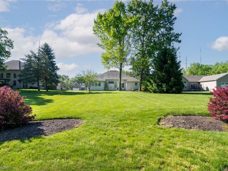 987 W Martin Avenue, Amherst, OH 44001 Photo 45