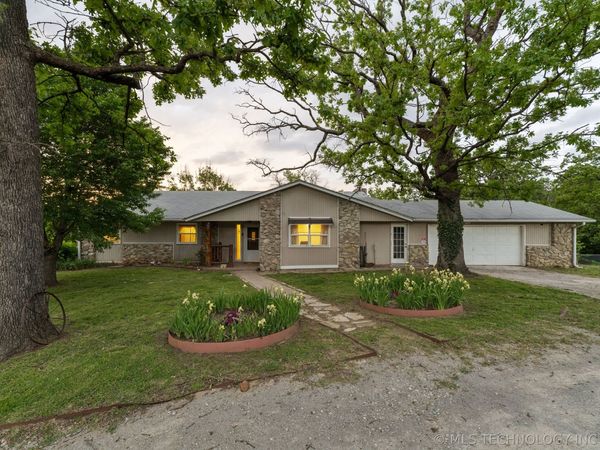 249 County Road 3309, Bartlesville, OK 74003