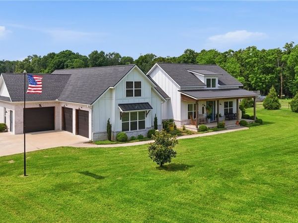 13885 N Mount Olive Road, Gravette, AR 72736