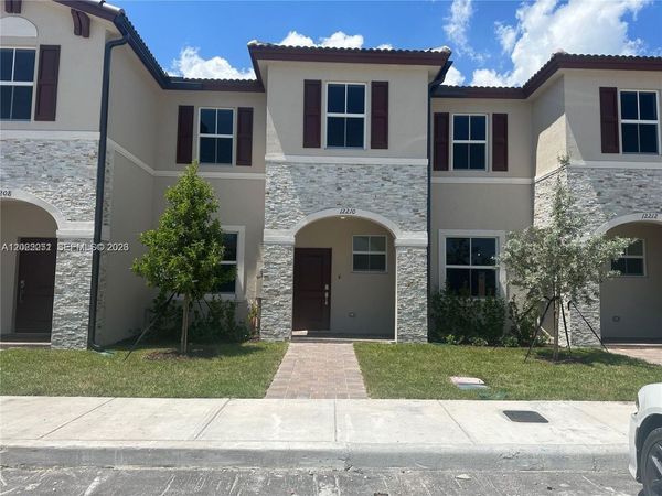 12210 NW 23rd Path , Miami, FL 33167