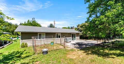 13806 Torrey Pines Dr, Auburn, CA 95602 Photo