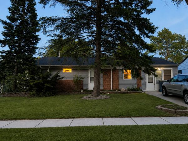 21707 Cynthia Avenue, Sauk Village, IL 60411