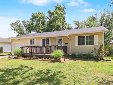 416 N Dexter, Valley Center, KS 67147