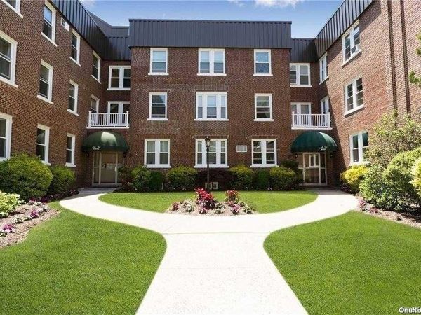 185 Atlantic Avenue , Unit B-10, Lynbrook, NY 11563
