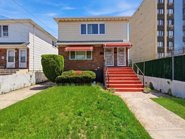 442 Beach 68th Street , Arverne, NY 11692