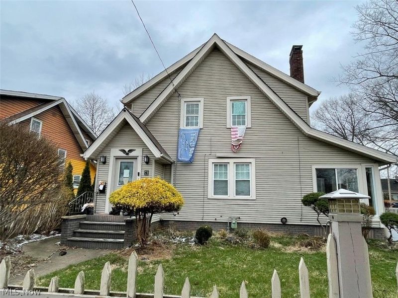 73 W Burns Avenue, Akron, OH 44310 Photo 1