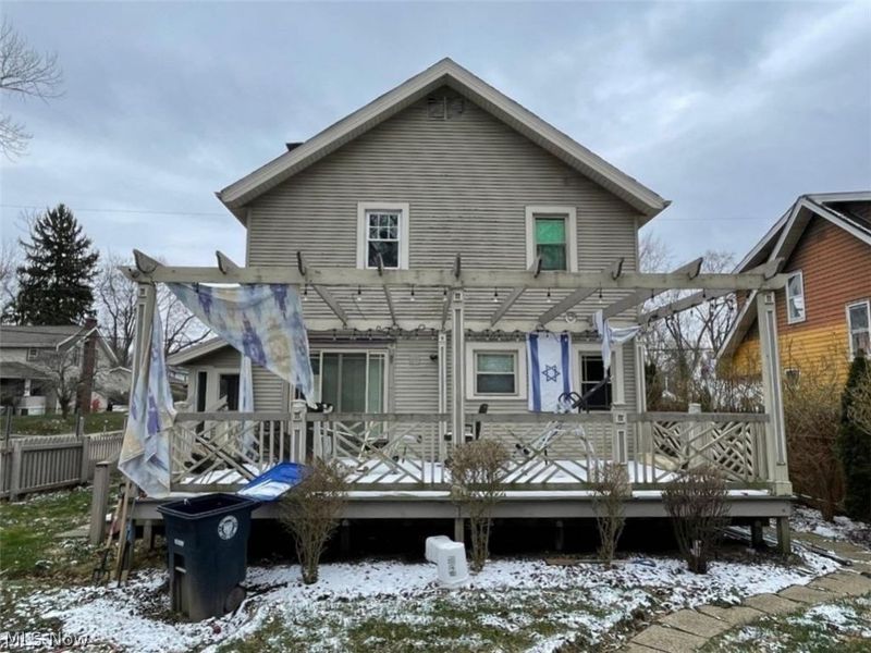 73 W Burns Avenue, Akron, OH 44310 Photo 2