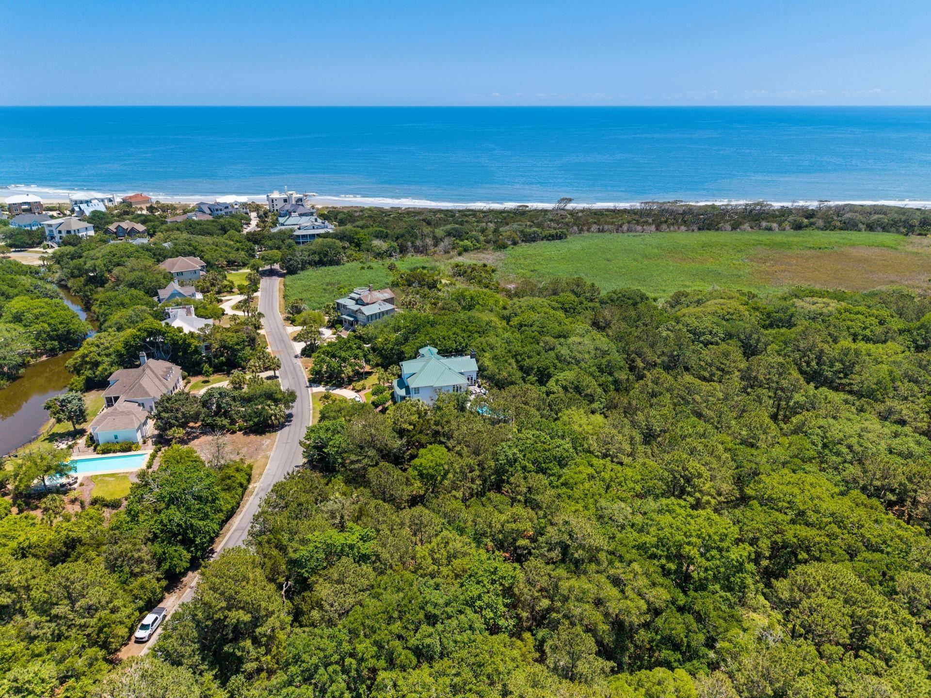 Ocean Green Dr. Photo 4