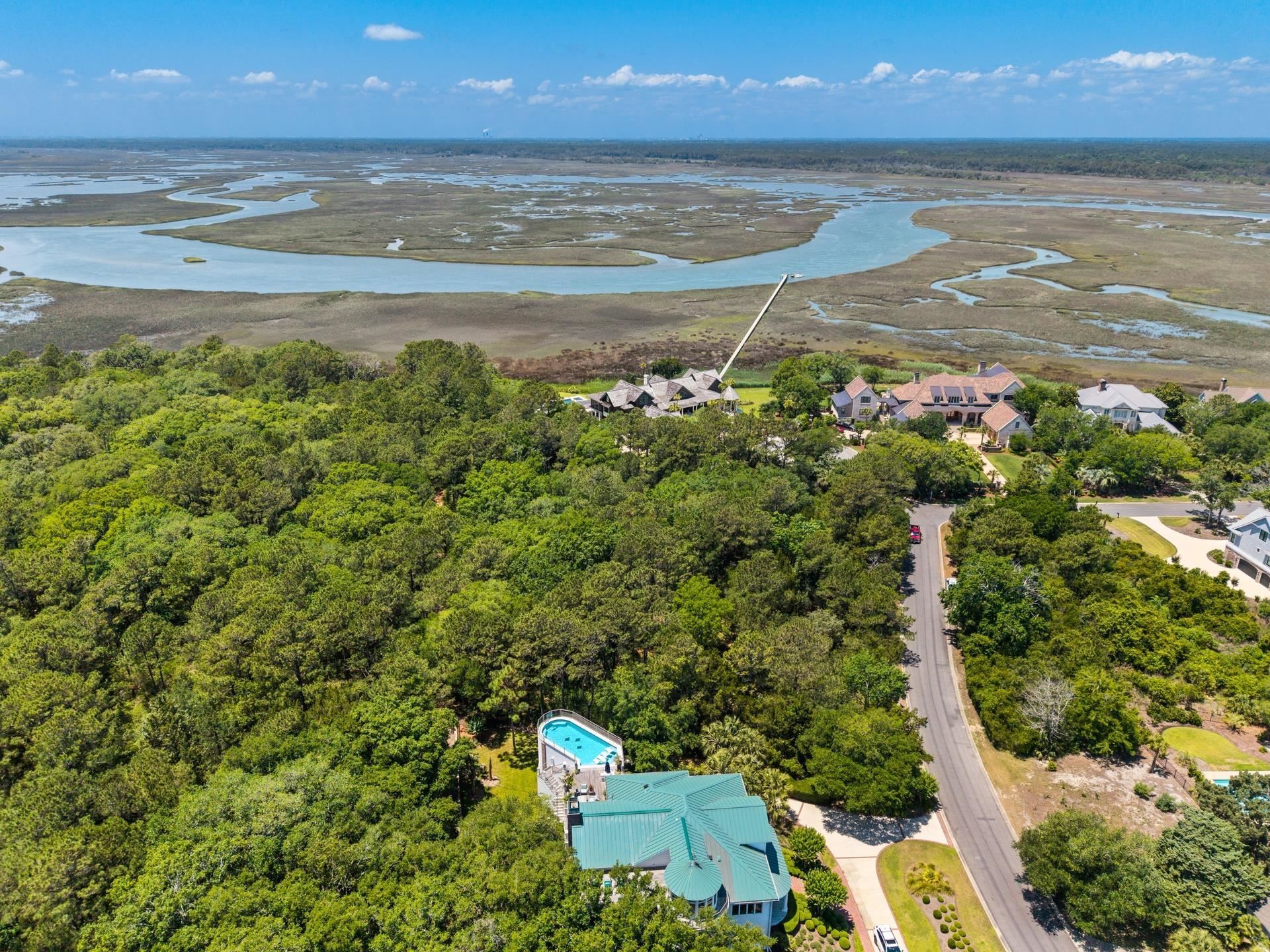Ocean Green Dr. Photo 8