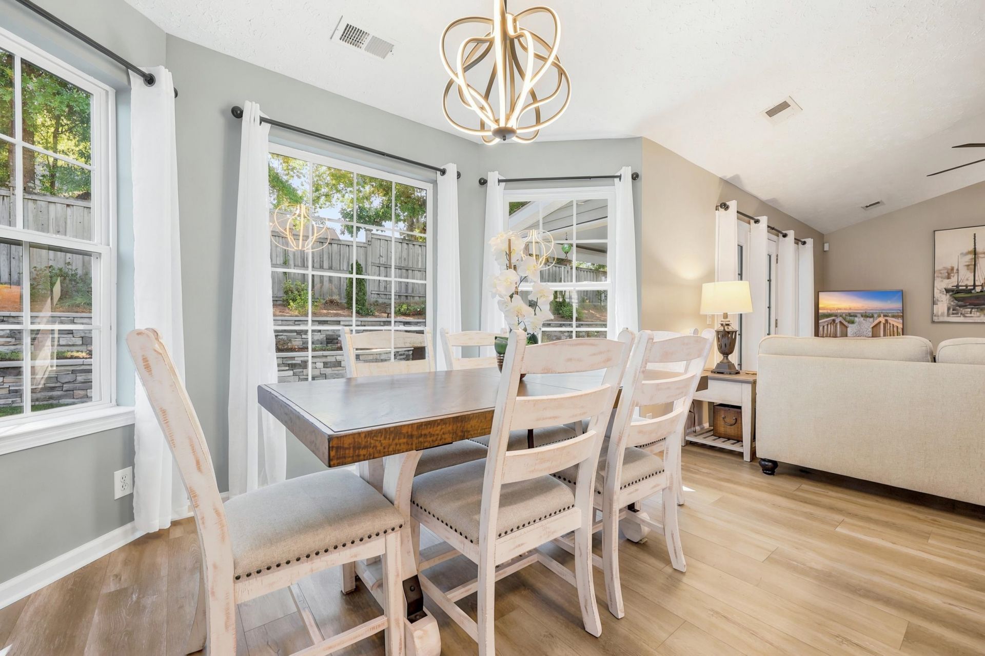 4111 Wrens Crossing Photo 15
