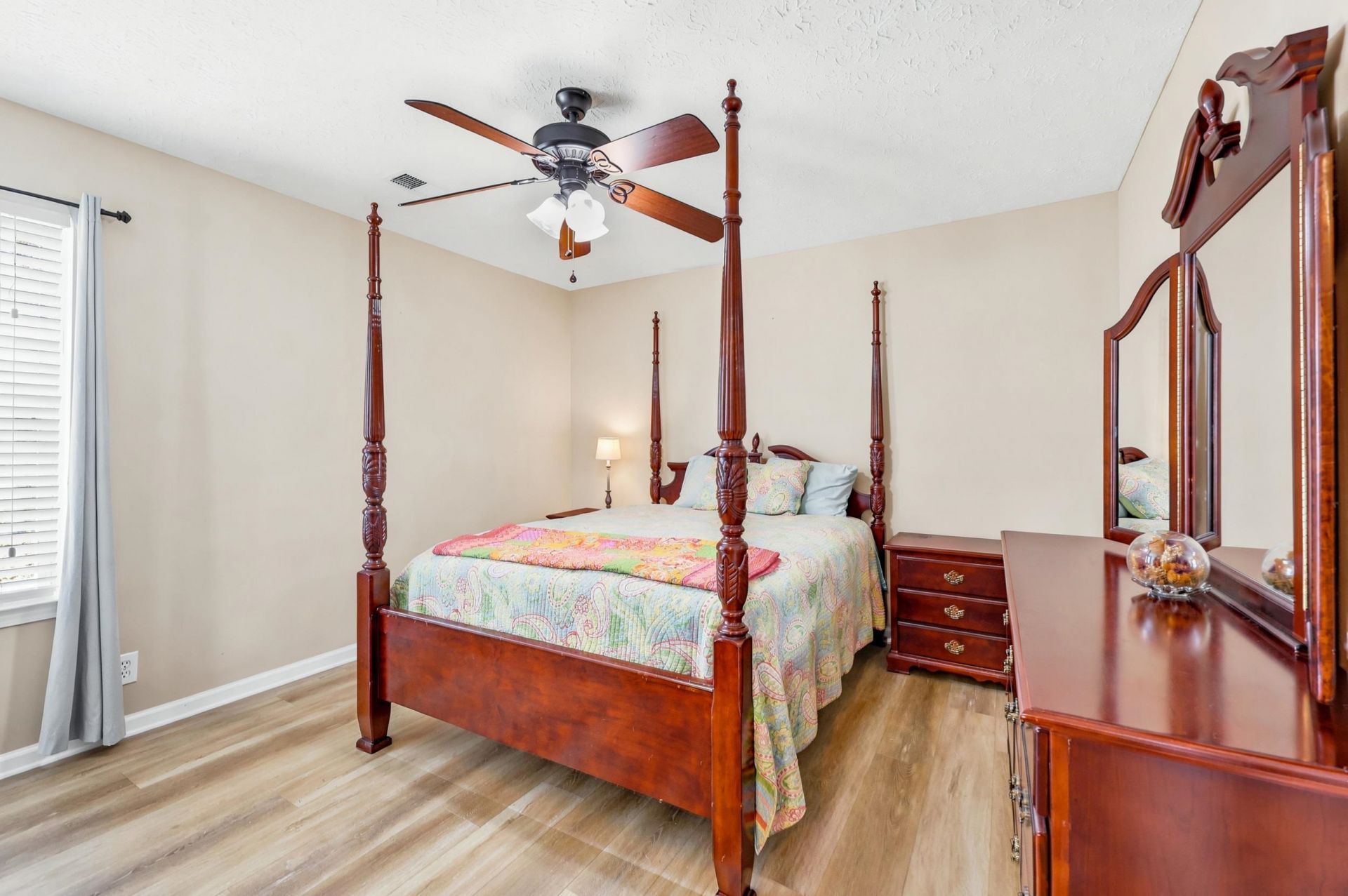 4111 Wrens Crossing Photo 24