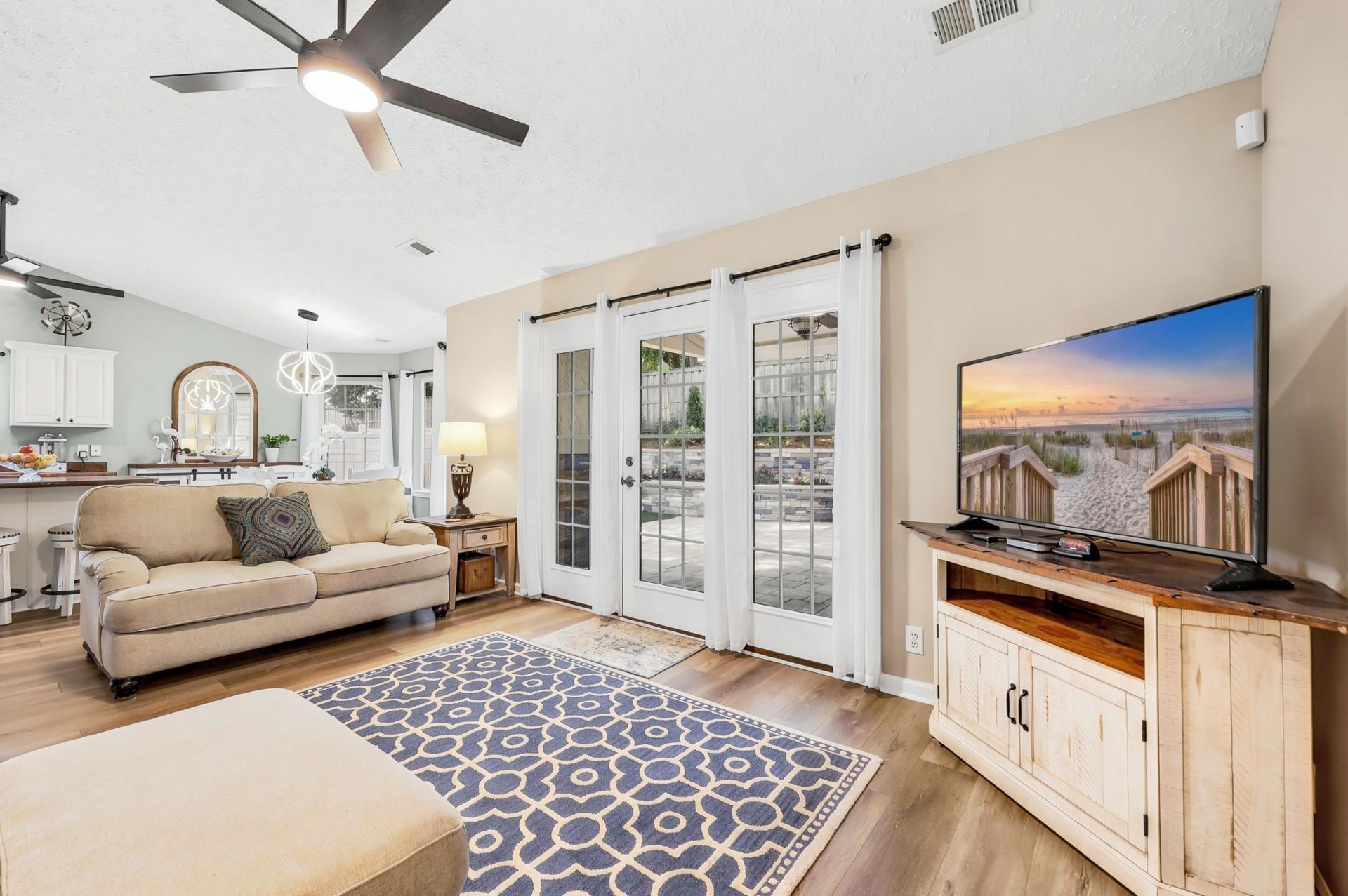 4111 Wrens Crossing Photo 5