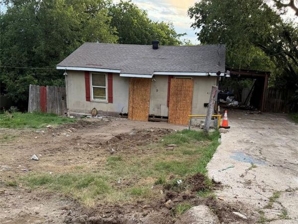 419 S Bond Avenue, Dallas, TX 75211