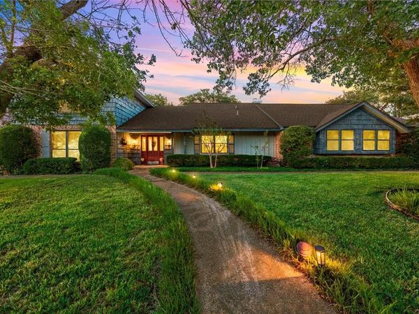 10011 Lost Oak Ridge Drive , Woodway, TX 76712