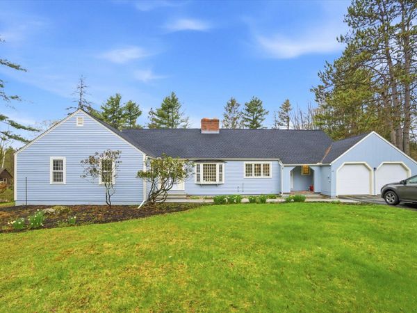 42 Blueberry Lane, Peterborough, NH 03458