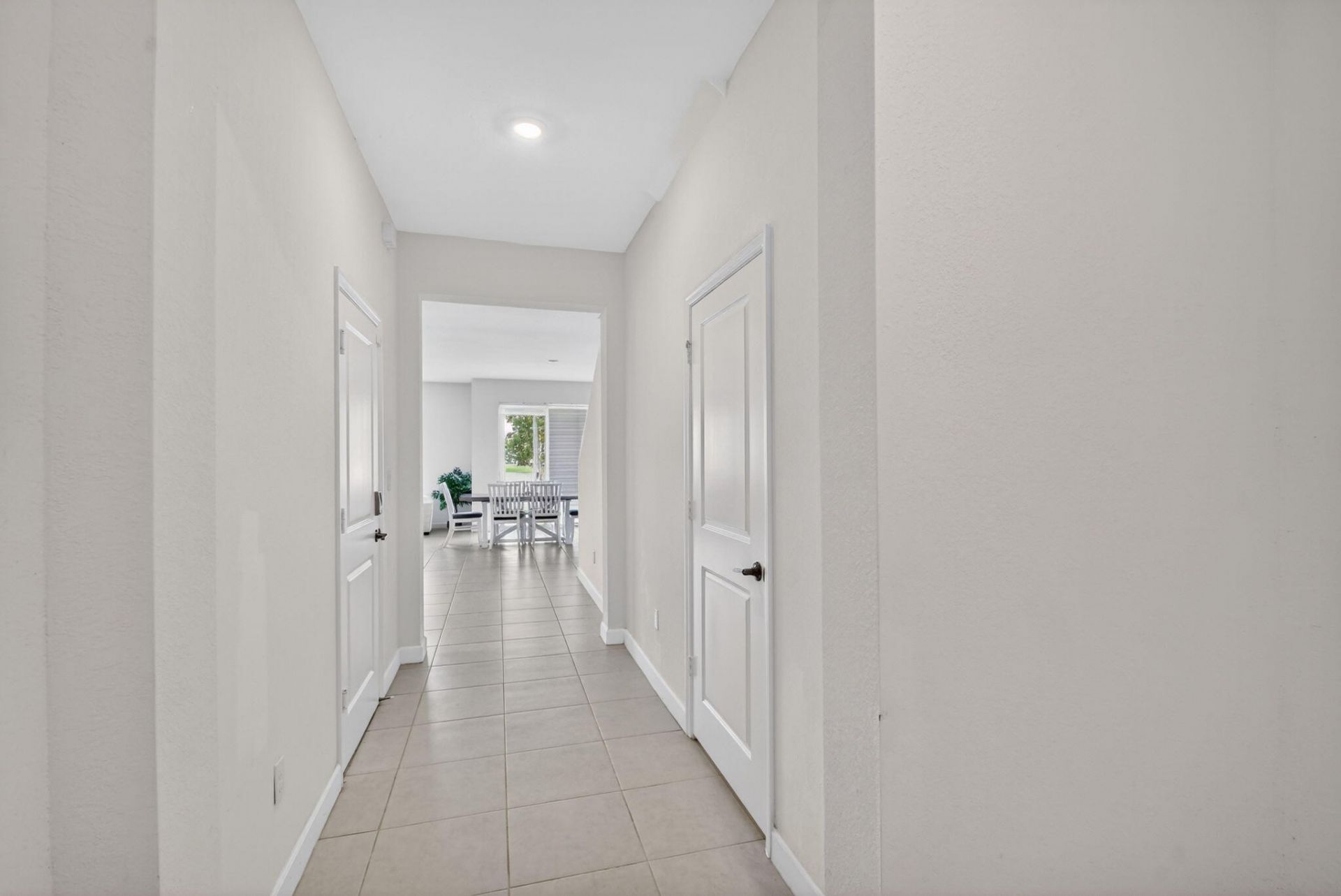 6933 N Harbours Edge Avenue, Lake Worth, FL 33467 Photo